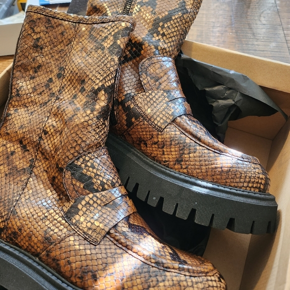 Free People Madison Loafer Boots size 9 - Picture 3 of 8